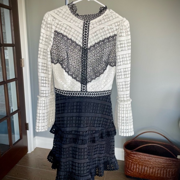 Gianni Bini Liv Mock Neck Lace Black & White Long Sleeve Dress XS | Ruffle Skirt - Picture 4 of 12